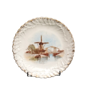 20501 PATERA PEJZAŻ WIATRAKIEM RĘCZNIE MALOWANY W RAMIE RELIEFÓW LIMOGES.jpg