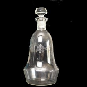 21006 KROSNO STARA KARAFKA DZWON SZLIFOWANE KWIATY.jpg