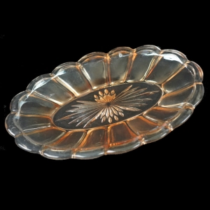 CARNIVAL GLASS SPORA OWALNA PATERA IRYZOWANA