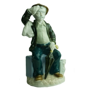 27985 ŚLICZNA RĘCZNIE MALOWANA FIGURKA MĘŻCZYZNY Z PARASOLEM.jpg