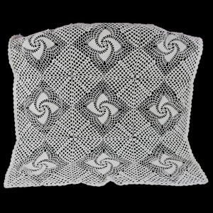 SZYDEŁKO CIEKAWY BIAŁY OBRUS W WIRY 80 CM X 80 CM