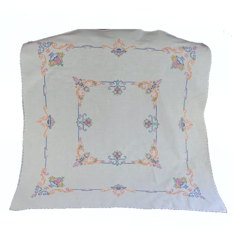 32417 DELIKATNY OBRUS PASTELOWY HAFT KRZYŻYKOWY 81 X 78 CM.jpg