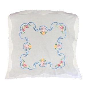 32418 WIELOBARWNY HAFT KRZYŻYKOWY NA BIAŁYM PŁÓTNIE OBRUS 76 X 72 CM.jpg