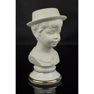 40696 SANGO PORCELANOWE POPIERSIE CHŁOPCA W KAPELUSZU PORCELANA BISKWITOWA ZE ZŁOCENIEM (2).jpg