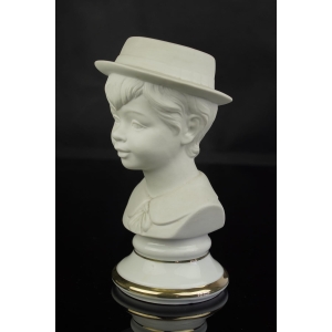 40696 SANGO PORCELANOWE POPIERSIE CHŁOPCA W KAPELUSZU PORCELANA BISKWITOWA ZE ZŁOCENIEM (3).jpg