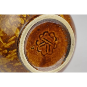 41234 CERAMICZNY SYGNOWANY WAZON NAKRAPIANY BRĄZ LATA 60-TE (4).jpg