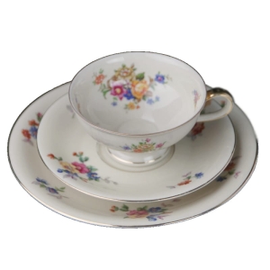 34077 J. SELTMANN KOŚĆ SŁONIOWA I BARWNE KWIATY ŚNIADANIÓWKA.jpg