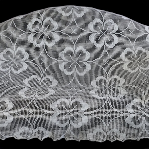 SZYDEŁKO FIRANKA Z DUŻYM WZOREM KWIATY 180 X 140 CM