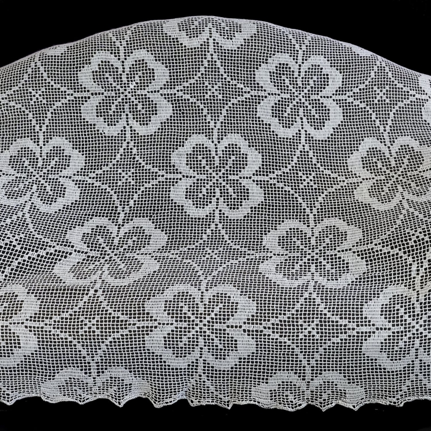 42892 SZYDEŁKO FIRANKA Z DUŻYM WZOREM KWIATY 180 X 140 CM (1).jpg