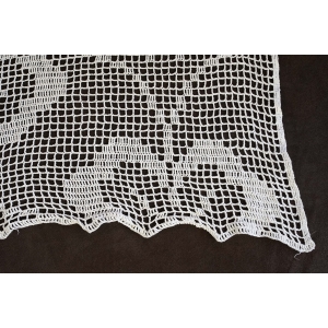 42892 SZYDEŁKO FIRANKA Z DUŻYM WZOREM KWIATY 180 X 140 CM (4).jpg