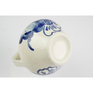 42970 KOŁOWŁOCŁAWEK WAZONIK Z USZAMI RĘCZNIE MALOWANE KOBALTOWE KWIATY (3).jpg