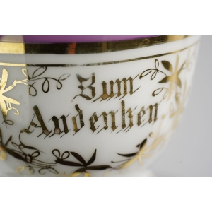 43052 KAESTNER BIEDERMEIER UROCZA I SŁODKA PAMIĄTKOWA FILIŻANKA ZE SPODKIEM (4).jpg