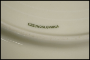 43776 CZECHOŁOSŁOWACJA KOŚĆ SŁONIOWA I KORALOWA KONTURÓWKA PATERA NA CIASTO (5).jpg