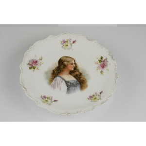 44107 SECESJA PORCELANA PORTRETOWA Z PODOBIZNĄ NIEWIASTY (1).jpg