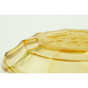 45266 WALTHER HERMANN KOMPLET CZTERECH BURSZTYNOWO-ŻÓŁTYCH TALERZYKÓW OWOCOWYCH (4).jpg