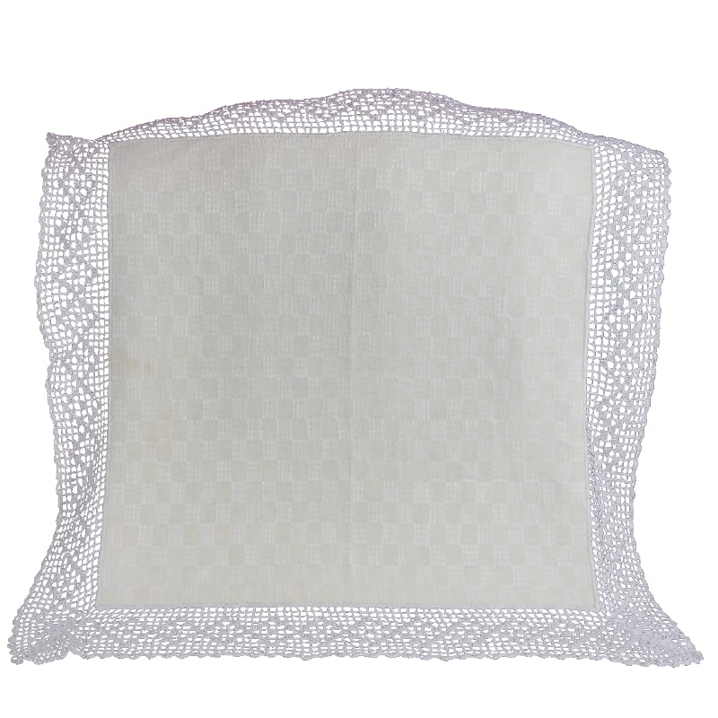 35768 SELEDYNOWY OBRUS Z KORONKĄ SZYDEŁKOWĄ 73 X 73 CM.jpg