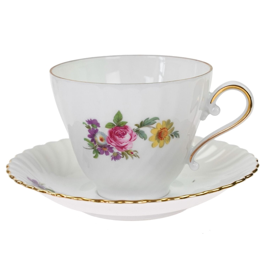46149 KAISER MARIE ANTOINETTE ŚLICZNA FILIŻANKA ZE SPODKIEM W KWIATY Dostępność 5 zestawów (1).jpg