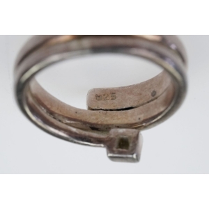 46211 CIEKAWY SREBRNY PIERŚCIONEK Z MAŁYM OCZKIEM PRÓBA 925 R. 14 WAGA 6, 5 G (3).jpg