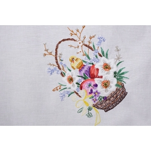46327 WIELKANOC OBRUS MOTYWAMI ŚWIĄTECZNYMI 84 X 81 CM (2).jpg