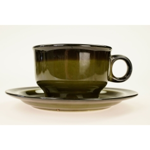 47123 PRUSZKÓW LOTOS W. NIEWIEDZIELSKI OLIWKOWA FILIŻANKA ZE SPODKIEM 1981 ROK (2).jpg