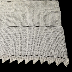 SZYDEŁKO KAPA NARZUTA LUB OBRUS GEOMETRYCZNY WZÓR 195 CM X 187 CM