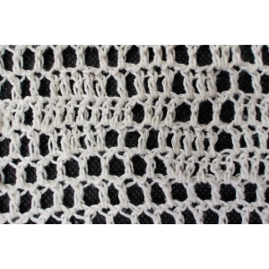 47215 SZYDEŁKO KREMOWY OBRUS WZÓR W KWIATECZKI 150 CM X 130 CM (4).jpg