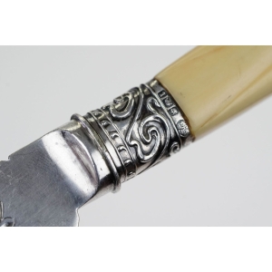 47337 WIKTORIAŃSKI WILLIAM HUTTON NÓŻ Z KOŚCIANYM TRZONKIEM (3).jpg