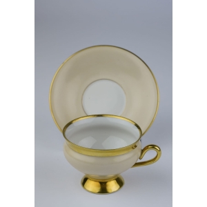 38923 KPM KOPENHAGA KREMOWO-BEŻOWA FILIŻANKA ZE SPODKIEM (3).jpg