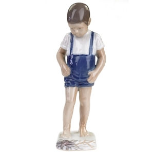 48859 BING &amp; GRONDAHL FIGURKA CHŁOPCA Z KRABEM (1).jpg