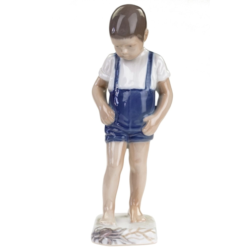 48859 BING &amp; GRONDAHL FIGURKA CHŁOPCA Z KRABEM (1).jpg