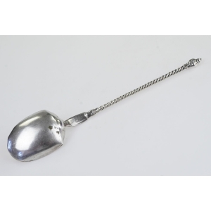 48928 PLATEROWANA SREBREM ŁYŻKA ŚRODKA STOŁU Z TWARZĄ CHERUBINKA (3).jpg