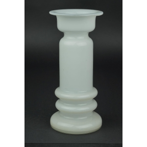 38838 TARNOWIEC MLECZNO-BIAŁY WAZON POLSKIE SZKŁO ARTYSTYCZNE (2).jpg