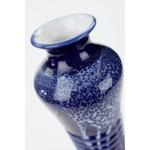 50320 CERAMICZNY KOBALTOWY WAZON Z BIAŁĄ DEKORACJĄ (3).jpg