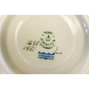 50605 ROYAL COPENHAGEN KOŚĆ SŁONIOWA HERBACIANA FILIŻANKA ZE SPODKIEM ZE ZŁOCENIAMI (5).jpg
