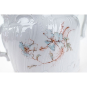 51928 WEIMAR SECESJA BIAŁA CUKIERNICZKA RELIEFY I PASTELOWE KWIATY (4).JPG