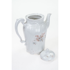 51929 WEIMAR SECESJA BIAŁY DZBANEK DO KAWY RELIEFY I PASTELOWE KWIATY (5).JPG