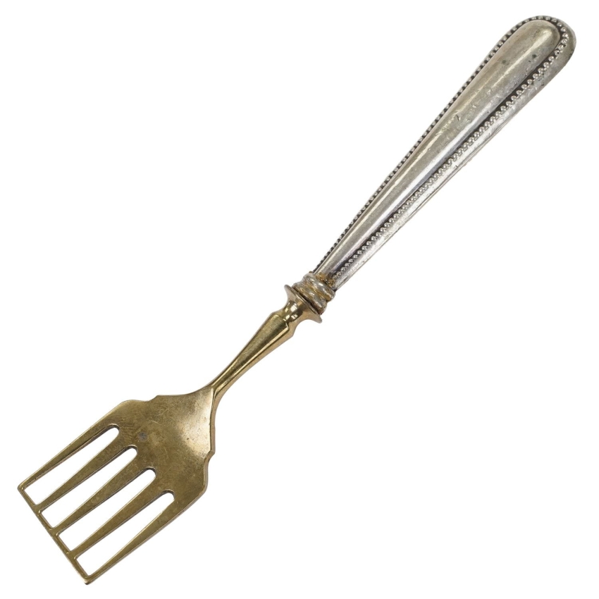 52139 ŚLICZNY WIDELEC DO SARDYNEK SZPROTEK ZE SREBRNYM TRZONKIEM PRÓBY 800 (1).JPG