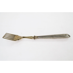 52139 ŚLICZNY WIDELEC DO SARDYNEK SZPROTEK ZE SREBRNYM TRZONKIEM PRÓBY 800 (2).JPG