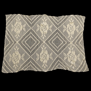 SZYDEŁKO KREMOWY OBRUS SERWETA W KWIATY 100 X 70 CM