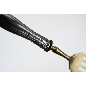 52358 RZADKO SPOTYKANY WIDELEC DO SZPROTEK SARDYNEK ZE SREBRNYM TRZONKIEM PRÓBY 800 (3).JPG