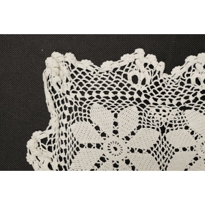 52835 SZYDEŁKO DELIKATNY BIEŻNIK LAUFER W ROZETKI W BIELI 84 X 36 cm (5).JPG