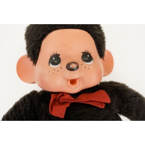 54157 KOLEKCJONERSKA MASKOTKA DUŻA MAŁPKA MONCHHICHI LATA 70-TE PONAD 40 CM (4).JPG