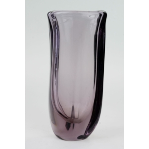 54812 ŠKRDLOVICE J. BERANEK ELEGANCE DESIGNERSKI BAKŁAŻANOWY WAZON (2).JPG