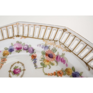 54846 SCHUMANN PARA UROCZYCH AŻUROWYCH TALERZYKÓW GIRLANDY BARWNYCH KWIATÓW (3).JPG