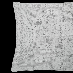 55725 SZYDEŁKO ŚLICZNA FIRANKA KAPA NARZUTA Z NIEWIASTĄ DAMĄ 250 X 125 cm ( (1).jpg