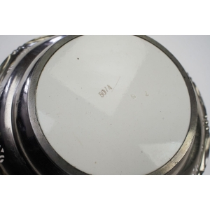 56047 CERAMICZNA PATERA KOSZYCZEK Z WINOGRONAMI W STYLU RETRO ZAKUTA W METAL (6).JPG