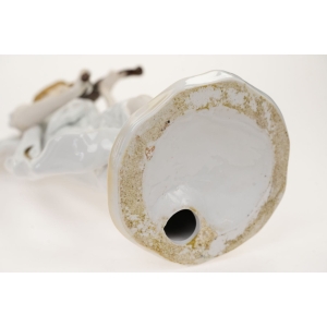 57440 DUŻA PORCELANOWA RĘCZNIE MALOWANA FIGURKA SKRZYPACZKI DZIEWCZYNY GRAJĄCEJ NA SKRZYPCACH (7).JPG