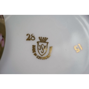 57470 STRUŽNA FILIŻANKA ZE SPODKIEM MARMURKOWA MALINOWA ZŁOTE GIRLANDY (7).JPG