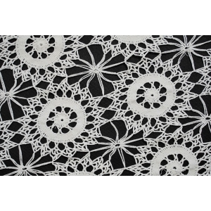 58409 SZYDEŁKO BIEŻNIK SERWETA ŚRODKA STOŁU CAŁA W ROZETY 108 X 31 CM (2).JPG