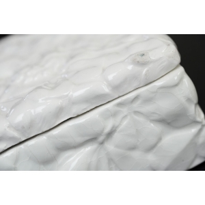 59173 WŁOCHY CERAMICZNA BOMBONIERA SZKATUŁA RELIEFY W LIŚCIE I KWIATY KONICZYNY (3).JPG